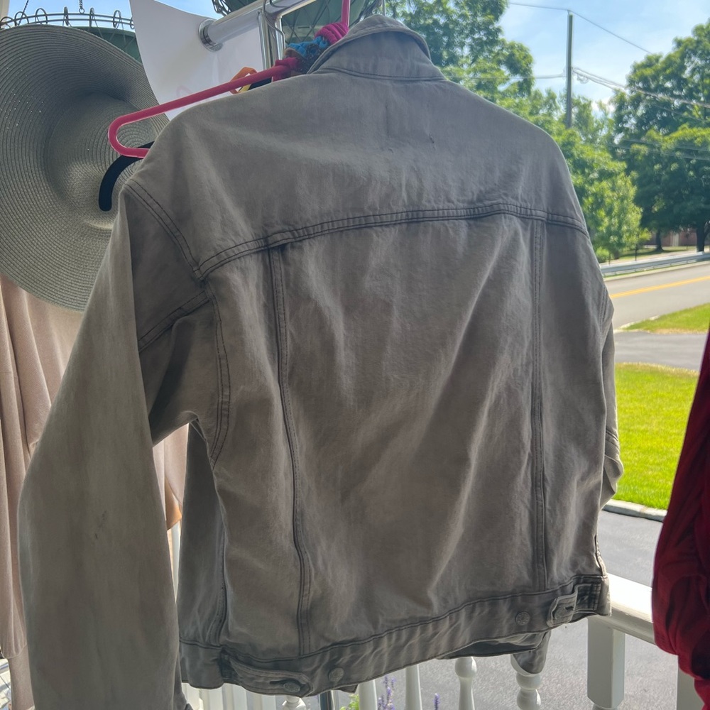 BDG GREY DENIM JACKET